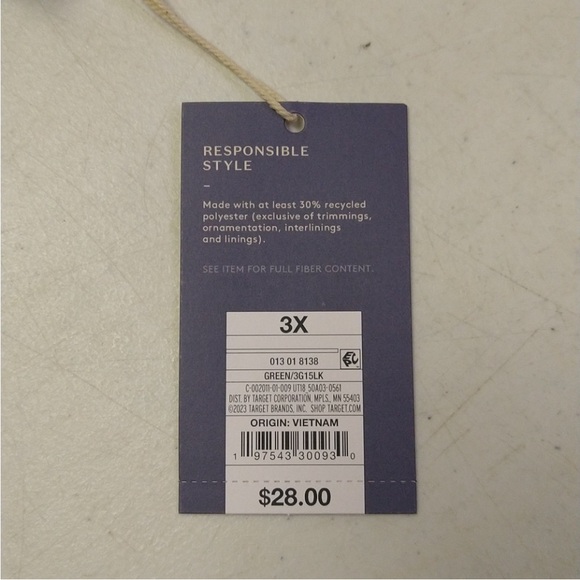 NWT Women's Quarter Zip Sweatshirt, Green  - Universal Thread 3X Plus Size - Picture 3 of 9